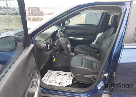 2019 Nissan Kicks Sr из США, поврежденный, VIN 3N1CP5CU7KL527613